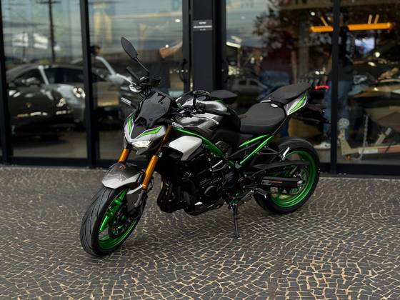 KAWASAKI Z900 R EDITION 
